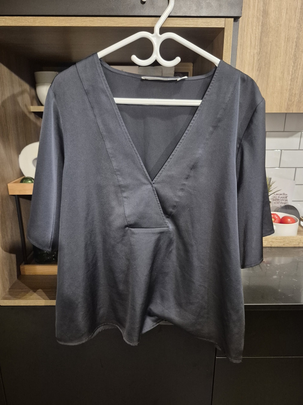 Simons Satin V-Neck Blouse in Navy Blue